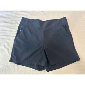 Athleta woman shorts